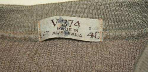 A WWII AUSTRALIAN MADE ARMY JUMPER