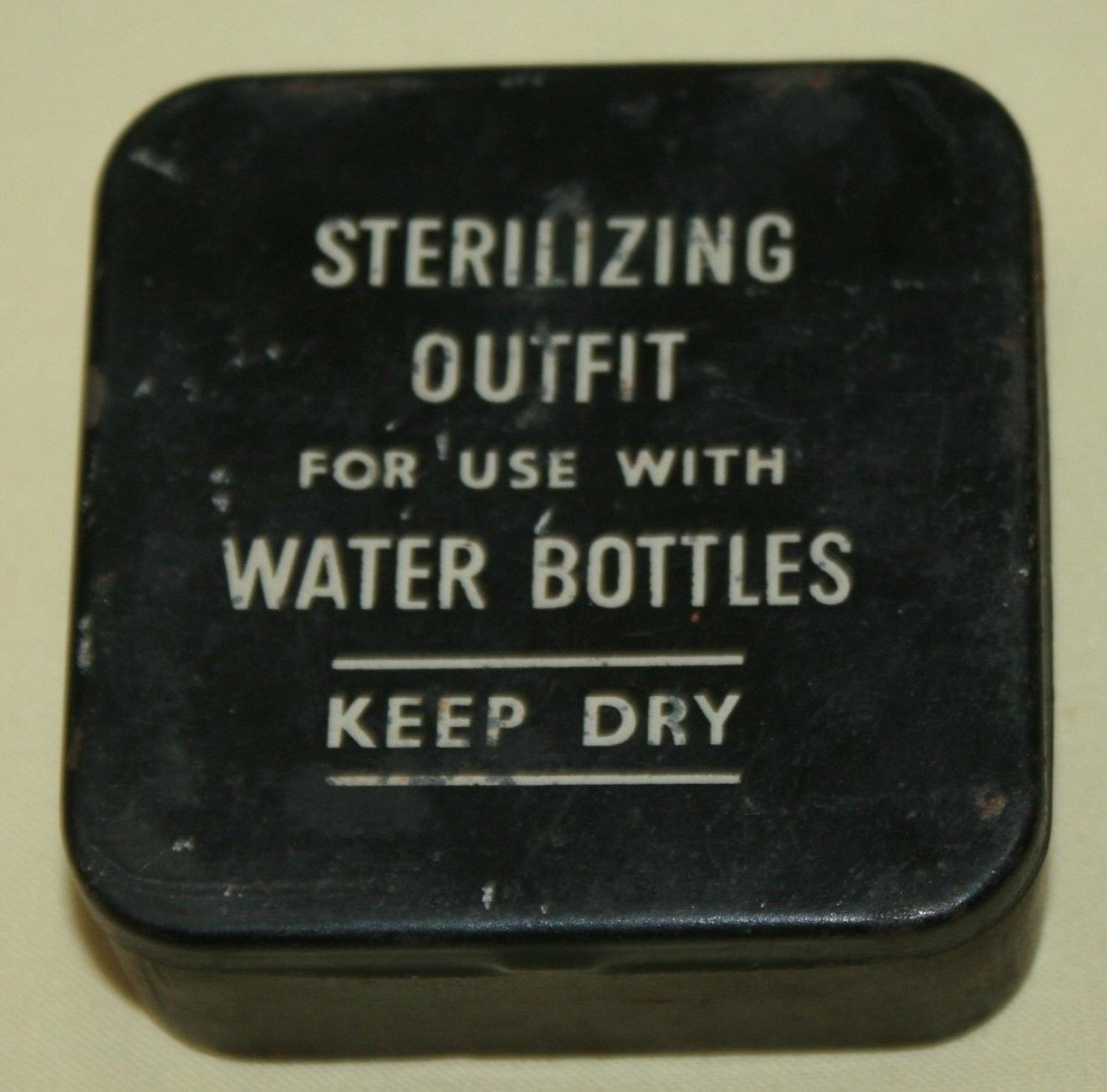 A GOOD WWII EXAMPLE OF THE STERILIZING OUT FIT CORK TOPS