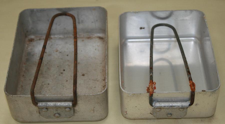 A SET OF 1939 DATED MESS TINS