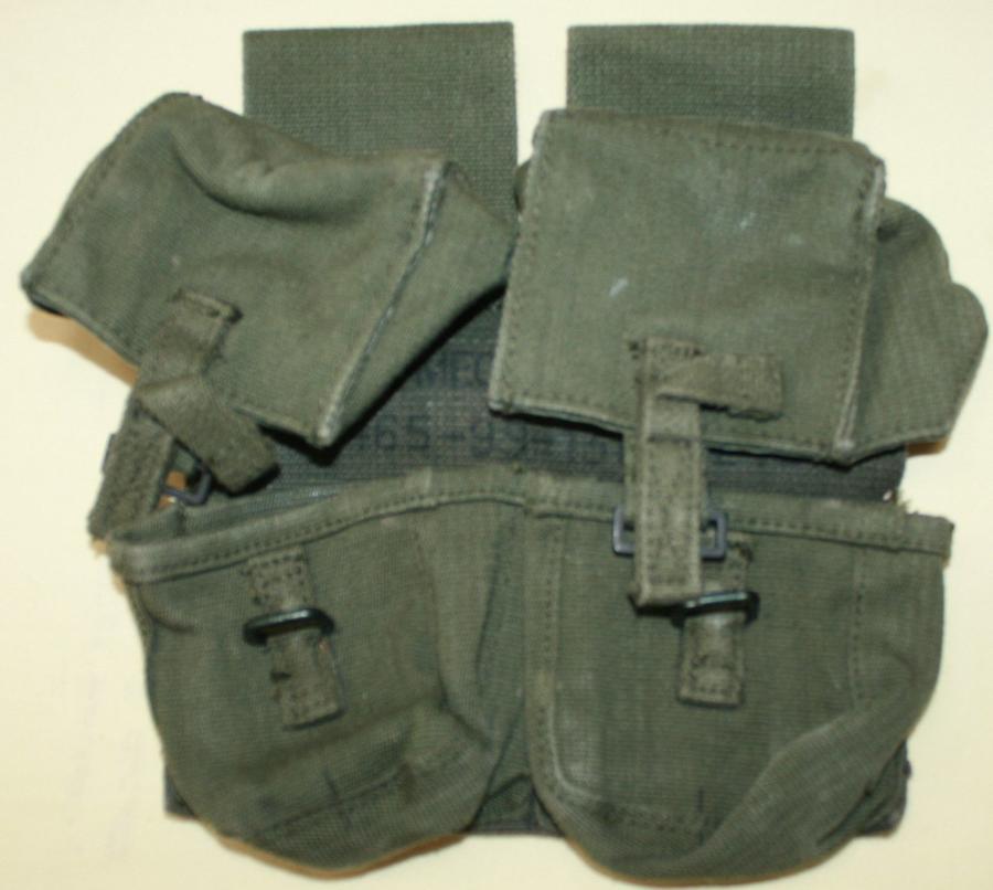A PAIR OF THE ARMERLIGHT MAGAZINE AMMO POUCHES