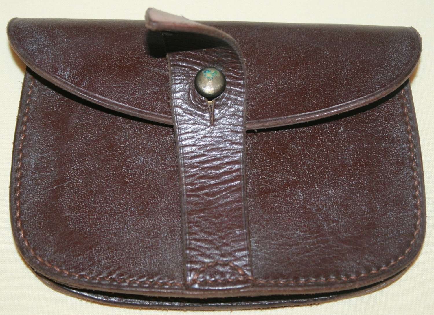 A GOOD EARLY EXAMPLE OFT HE SAM BROWN PISTOL AMMO POUCH