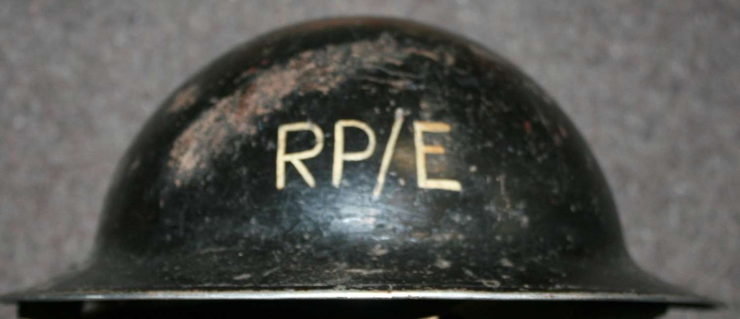 A WWII RESCUE PARTY ELECTRICIAN No15 HELMET