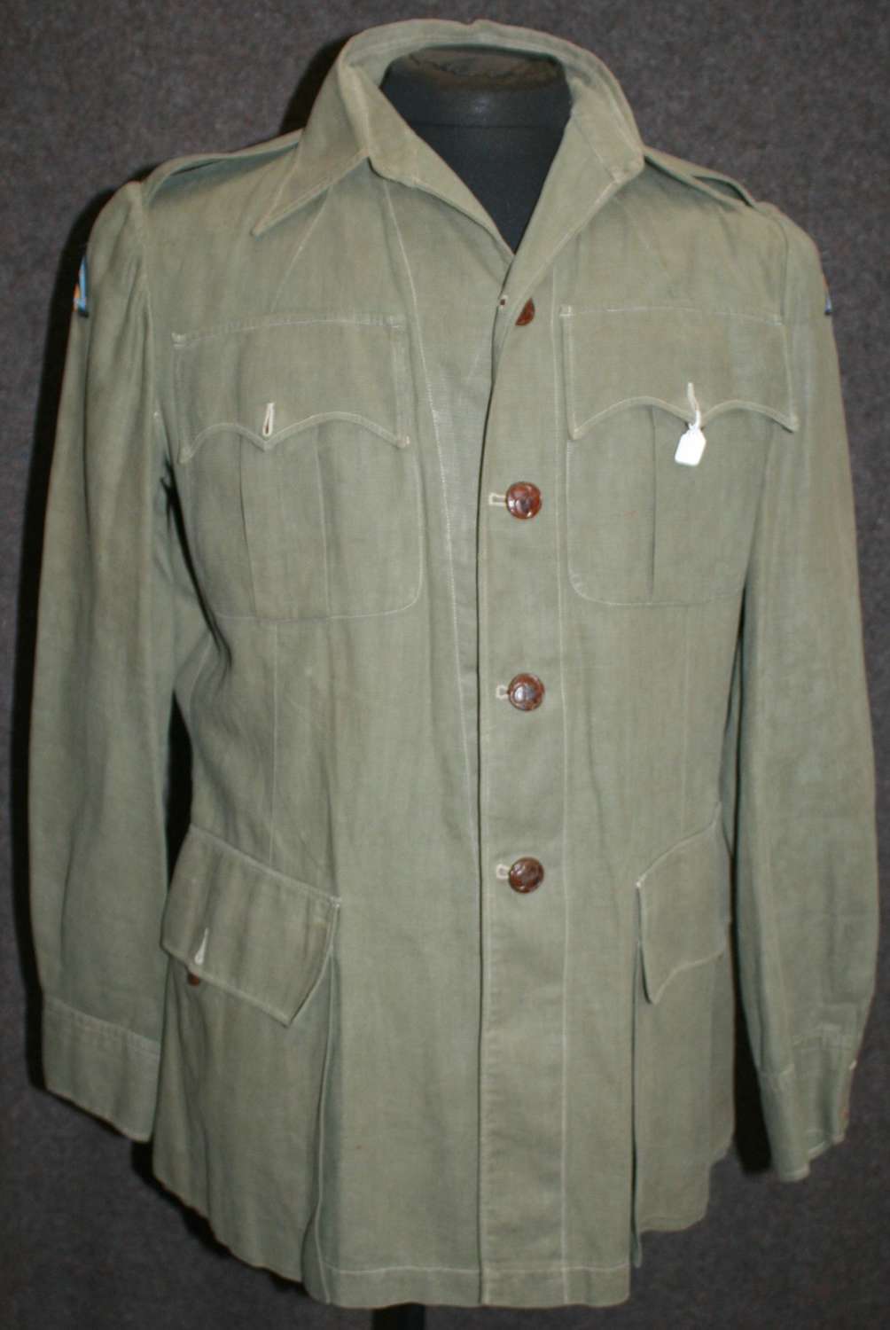 A WWII PERIOD 26th INDIAN DIVISION JUNGLE GREEN BUSH JACKET