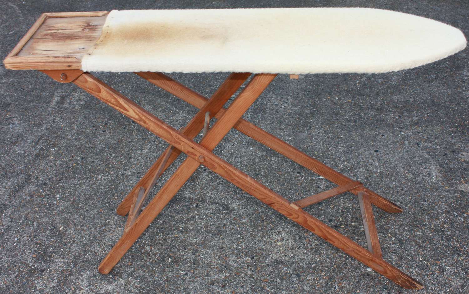 A WWII OR EARLIER PINE WOOD IRONING BOARD