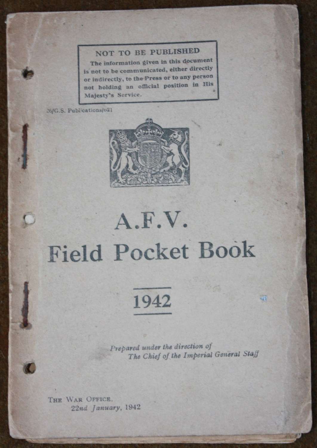A RARE 1942 DATED ARMOURED CORPS POCKET BOOK