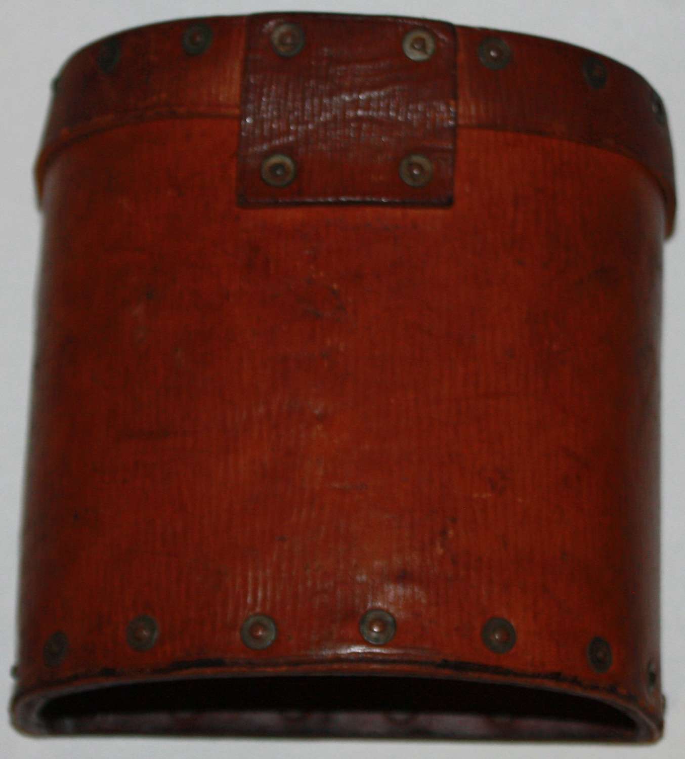 A SCARCE COMPLETE 1939 PATTERN LEATHER EQUIPMENT BINCOULER CASE