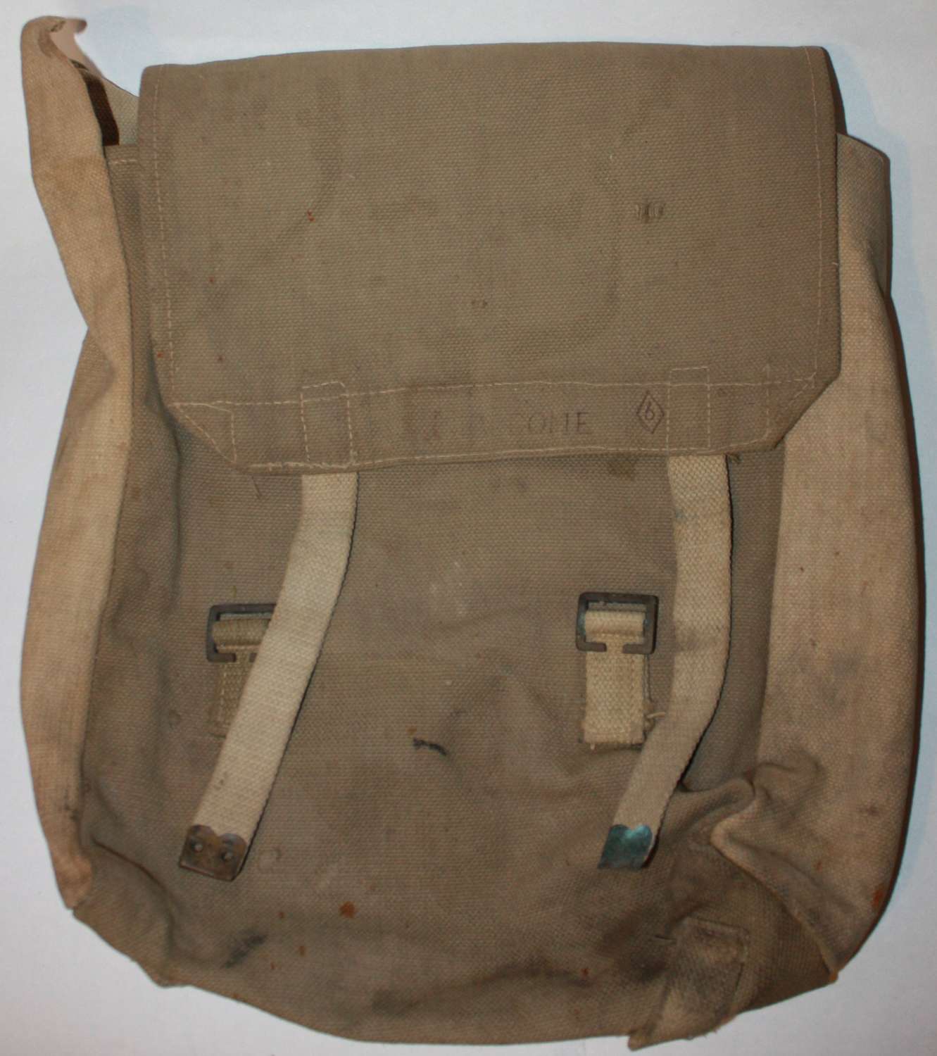 A GOOD USED WWII INDIAN MADE LARGE PACK 1944 DATED IN TWO COLOURS