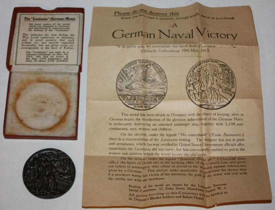 A VERY GOOD CONDITION WWI BRITISH R M S LUSITANIA COMPLETE BOXEDMEDAL