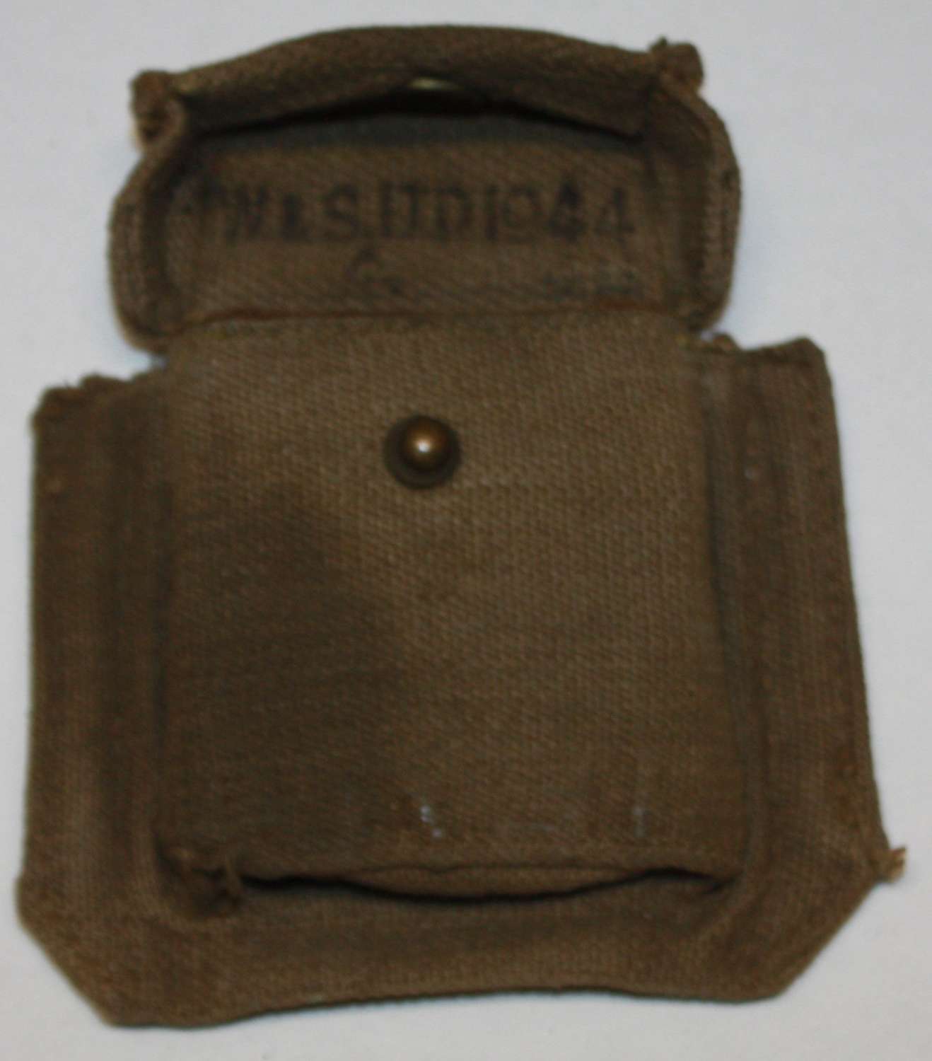 A 1944 DATED 37 PATTERN COMPASS POUCH MADE BY MWS