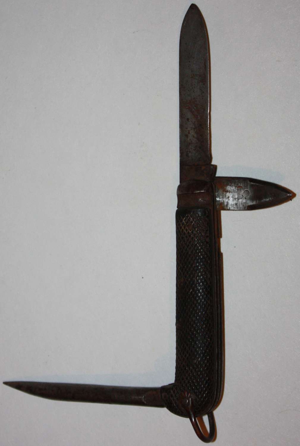 A GOOD PRE WWII LARGE SIZE BRITISH ARMY PENKNIFE / JACK KNIFE