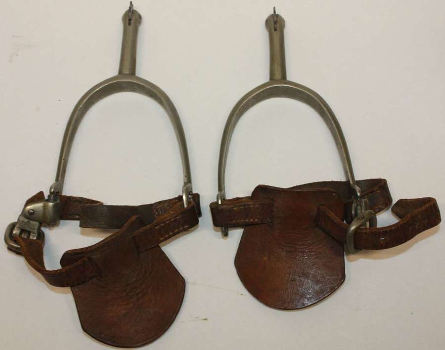 A PAIR OF WWI CANADIAN SPURS 1916 DATED MADE BY SKINNER