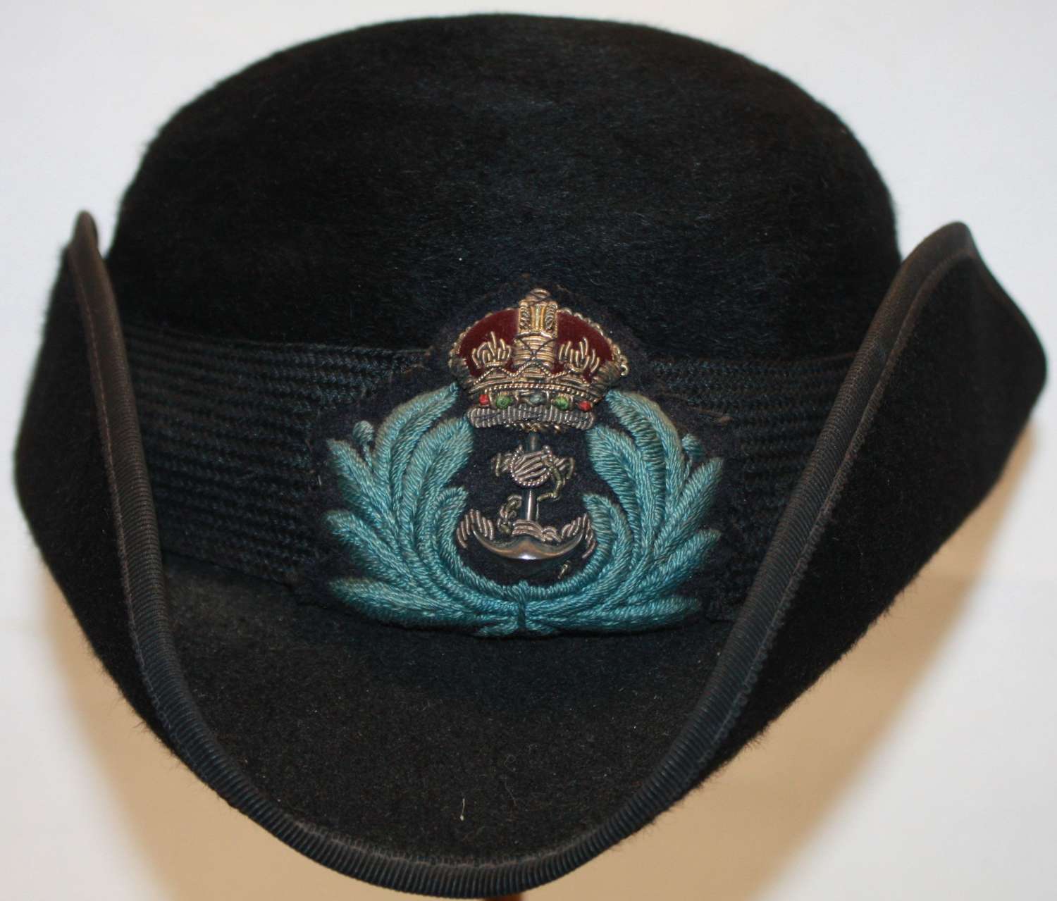 A VERY GOOD WWII PERIOD WRNS OFFICERS TRICORN HAT