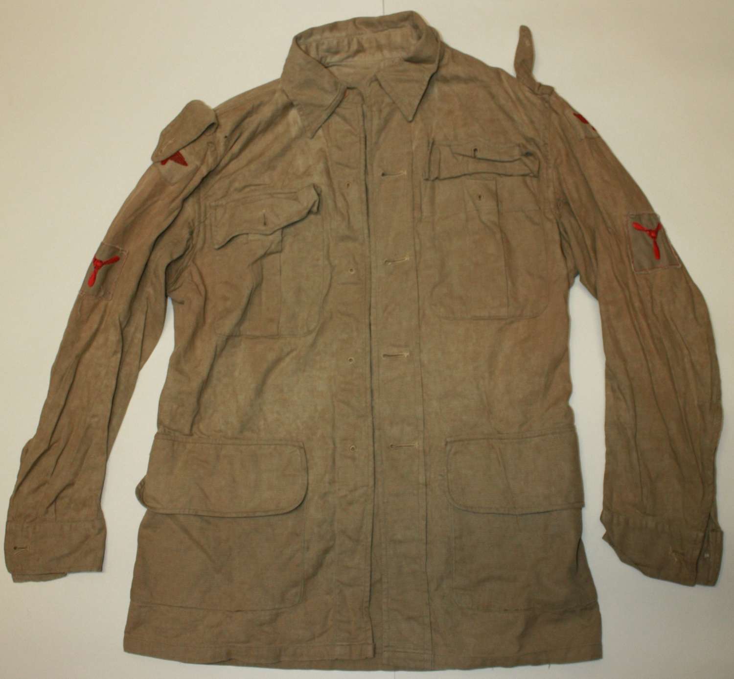 A LATE WWII OTHER AIRMANS KD JACKET
