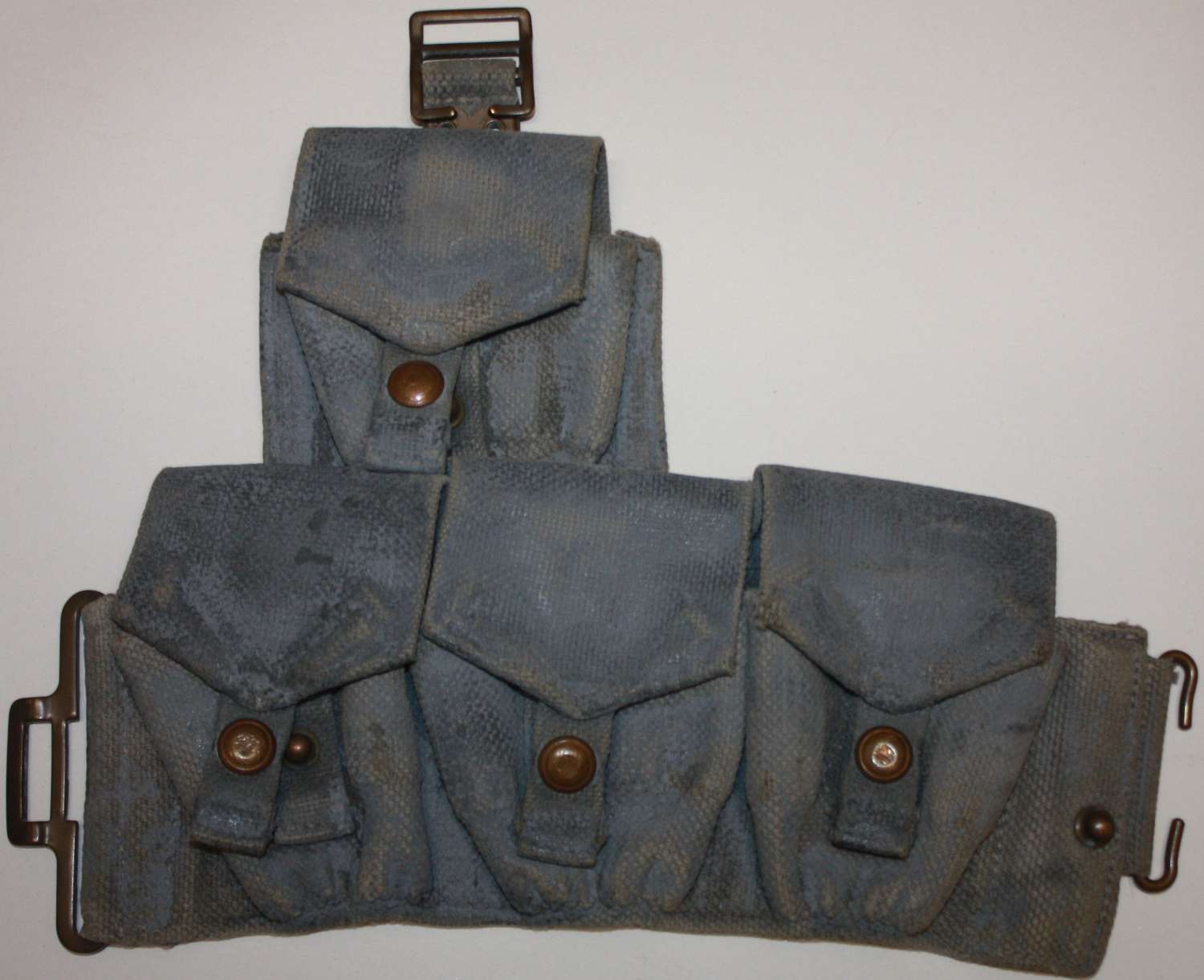 I AM LOOKING FOR A RAF RIGHT SIDE 4 POUCH 25 PATTERN AMMO POUCH POUCH