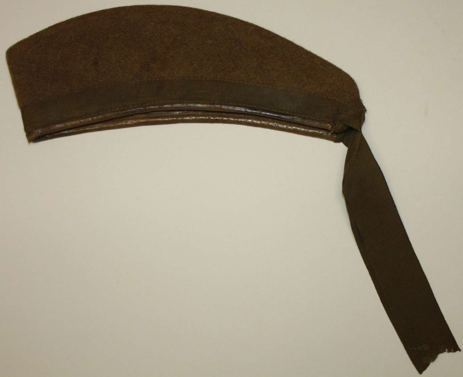 A 1916 DATED CANADIAN GLENGARRY CAP