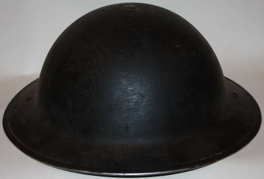 A 1939 DATED BMB MADE WARDENS HELMET