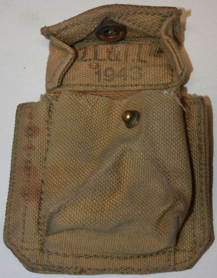 A 1943 DATED CANADIAN PISTOL AMMO POUCH 37 PATTERN