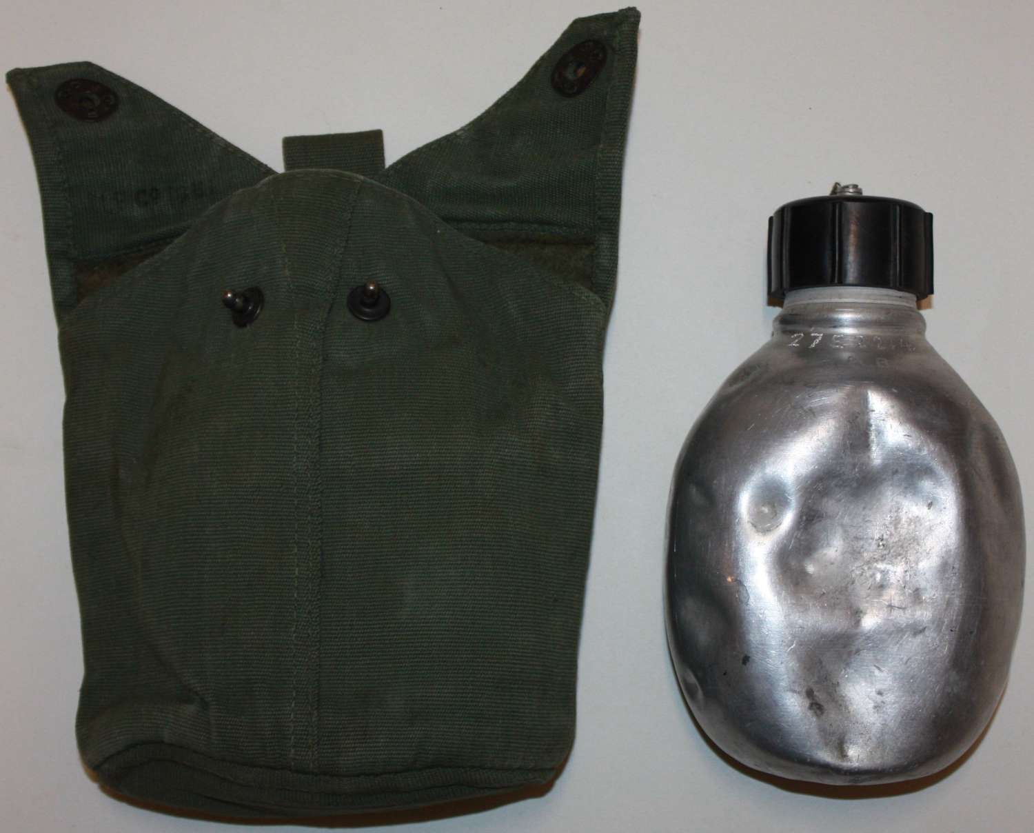 A PRIVATE PURCHASE 44 PATTERN / STYLE WATER BOTTLE POUCH