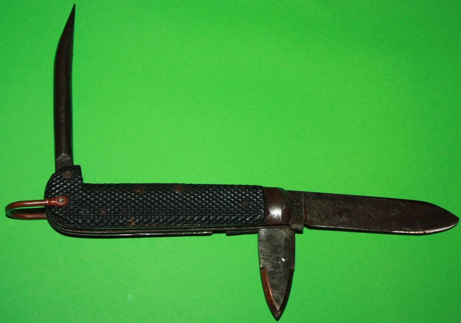 A  1938 dated large size British penknife