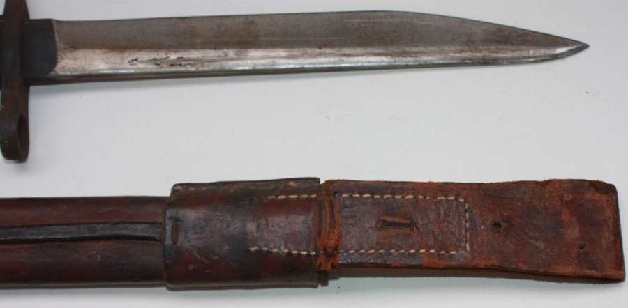 A FAIRLY GOOD WWI CANADIAN ROSS BAYONET MKII EXAMPLE