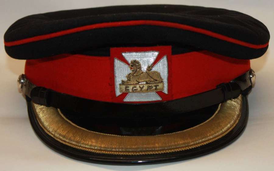 A good post 1952 Gloucestershire regt major and above coloured cap