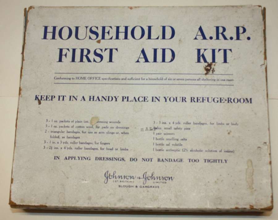 A WWII BRITISH HOME FRONT ARP 1ST AID KIT WITH CONTENTS