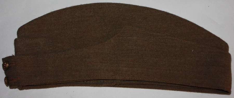 A 1941 dated size 6  3/4 other ranks side cap