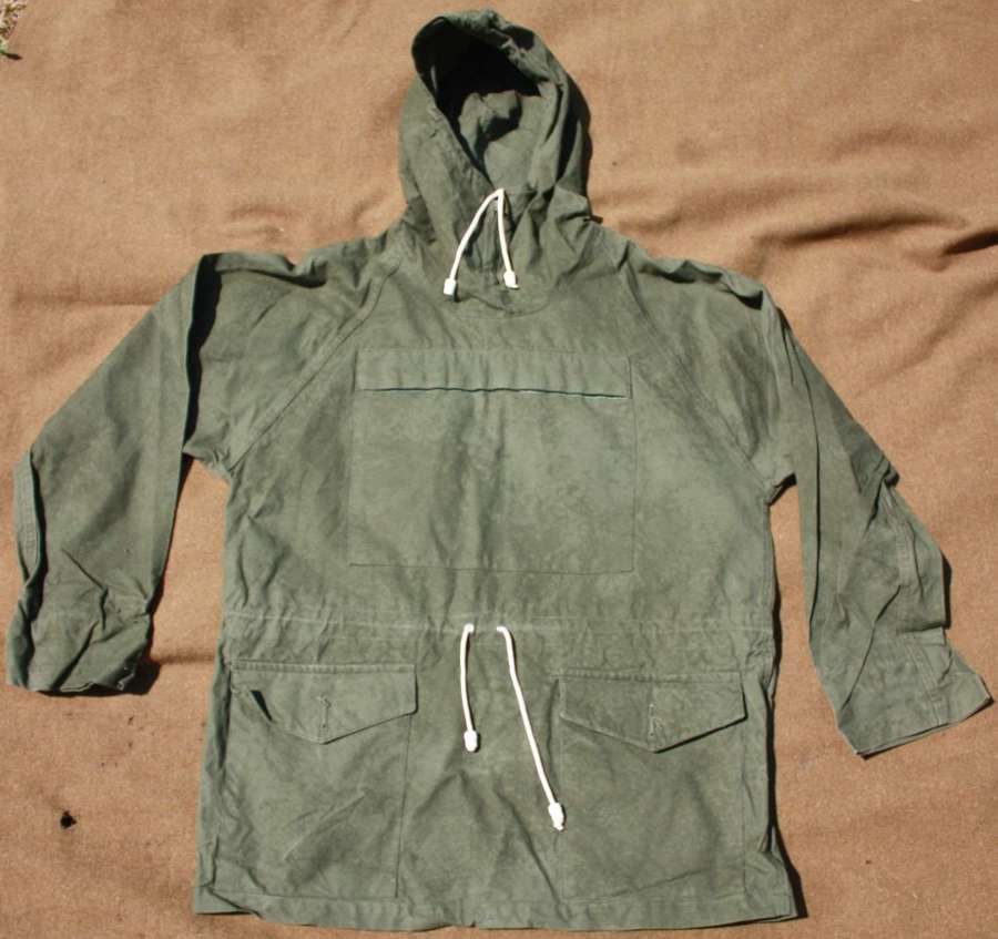 A LATE 1970'S Smock Windproof Green Cadet Forces (AD) SMOCK  SIZE 3