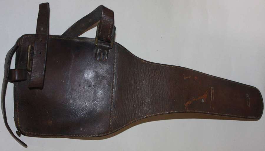 A WWI PERIOD OFFICERS HORSE EQUIPMENT SANWHICH POUCH