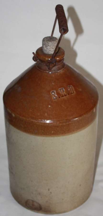 A GOOD WWI PERIOD SRD JAR WHICH HAS THE CARRYING HANDLE