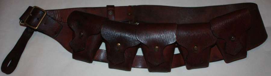 A GOOD 1918 DATED LEATHER 5 POUCH MADE BY HGR